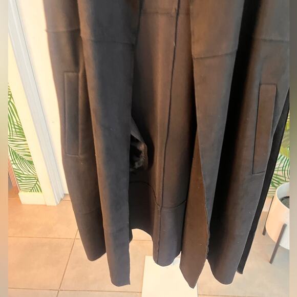 Zara Black Faux Suede Belted Vest - Picture 4 of 8